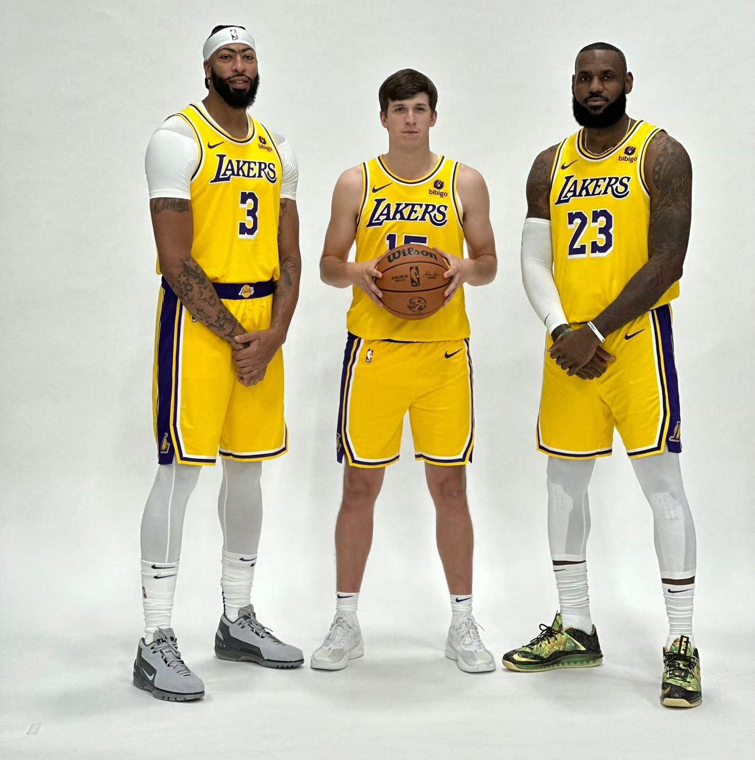 德布劳内迎来三赛季出色发挥，湖人观众热烈欢呼！的简单介绍