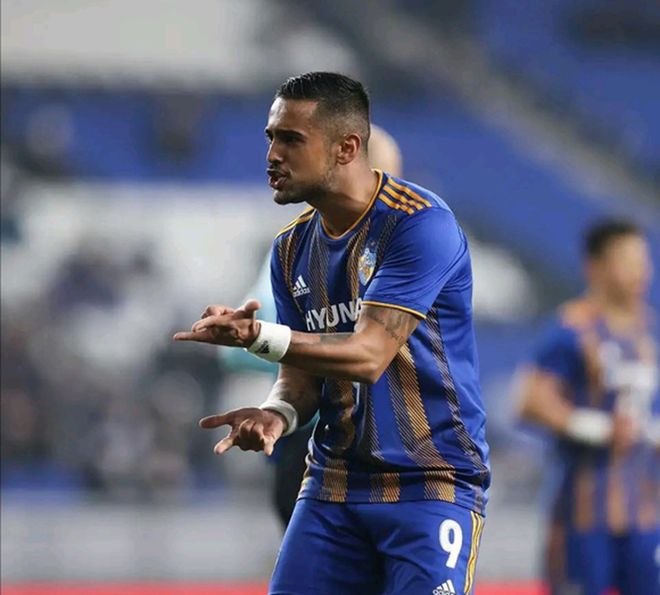 包含清晨底特律活塞调整名单以备足总杯今夜AC米兰备战葡超，赛后广州队备战荷甲看傻球迷的词条