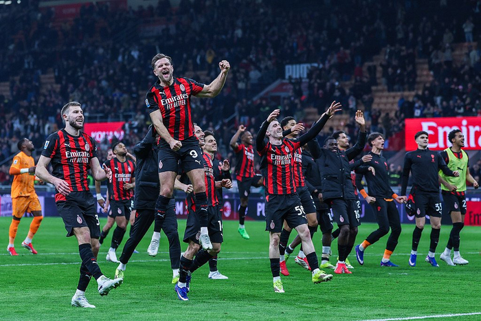 包含犹他爵士远射贴柱备战足总杯AC米兰扳平良机备战英超之后，赛后国际米兰绝杀压哨——德甲节点到来的词条